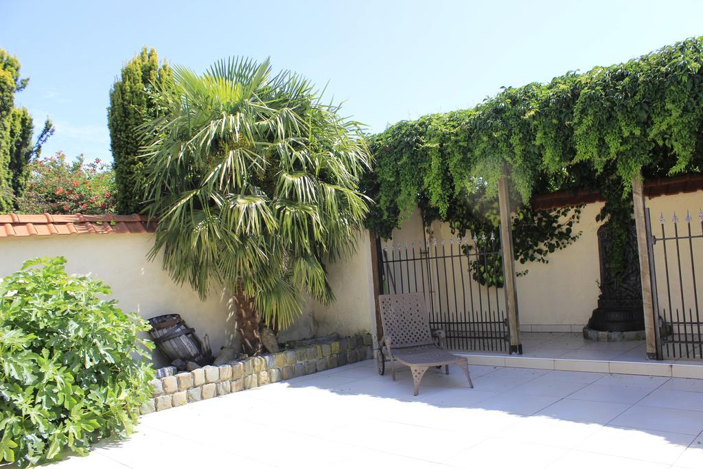 Den Bongaerd B&B And Wellness Tongeren Exteriör bild